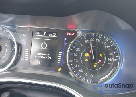 2015 Chrysler 200 Limited z USA, uszkodzony, nr VIN 1C3CCCAB6FN724913